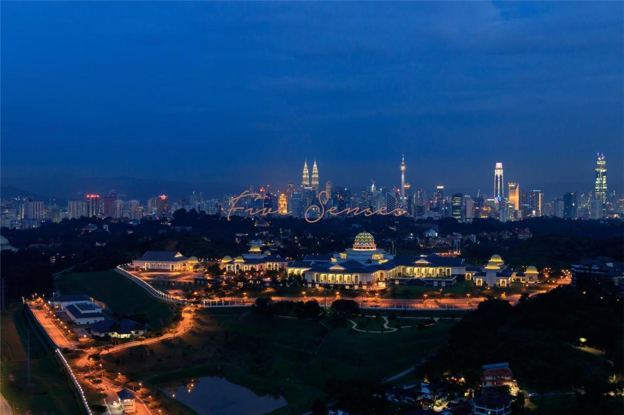 Hotel Dorsett Sri Hartamas Kl By Roam Kuala Lumpur Esterno foto